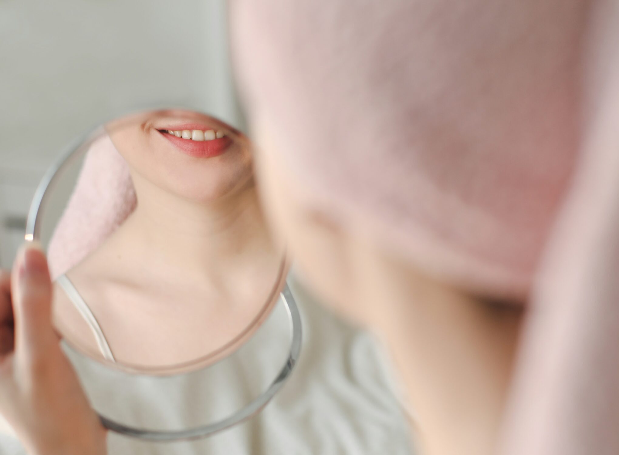 How to Choose Safe Brightening Creams: The Ultimate Guide